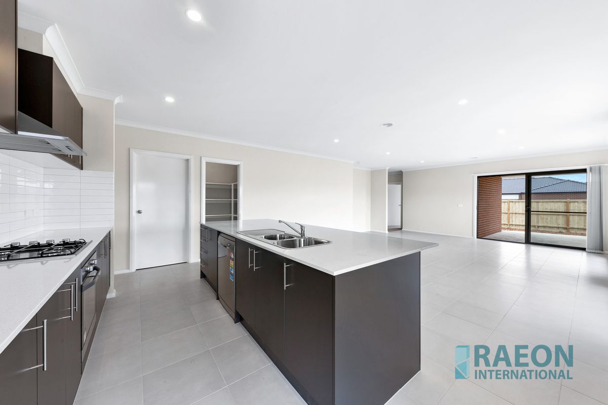 62 Welcome Parade, Wyndham Vale