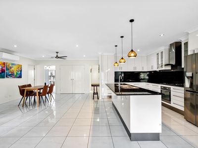 25 Rainbow Street, Kanimbla