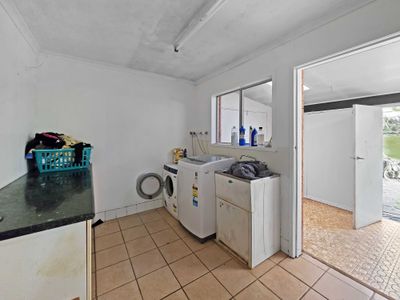 6 Eighth Avenue, Atherton