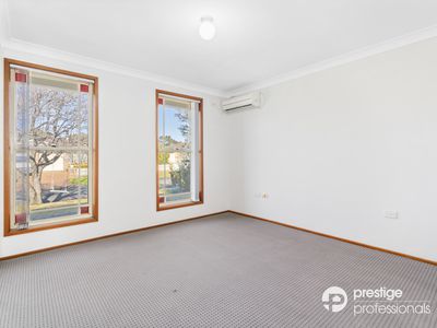 1 Centennial Park Court, Wattle Grove