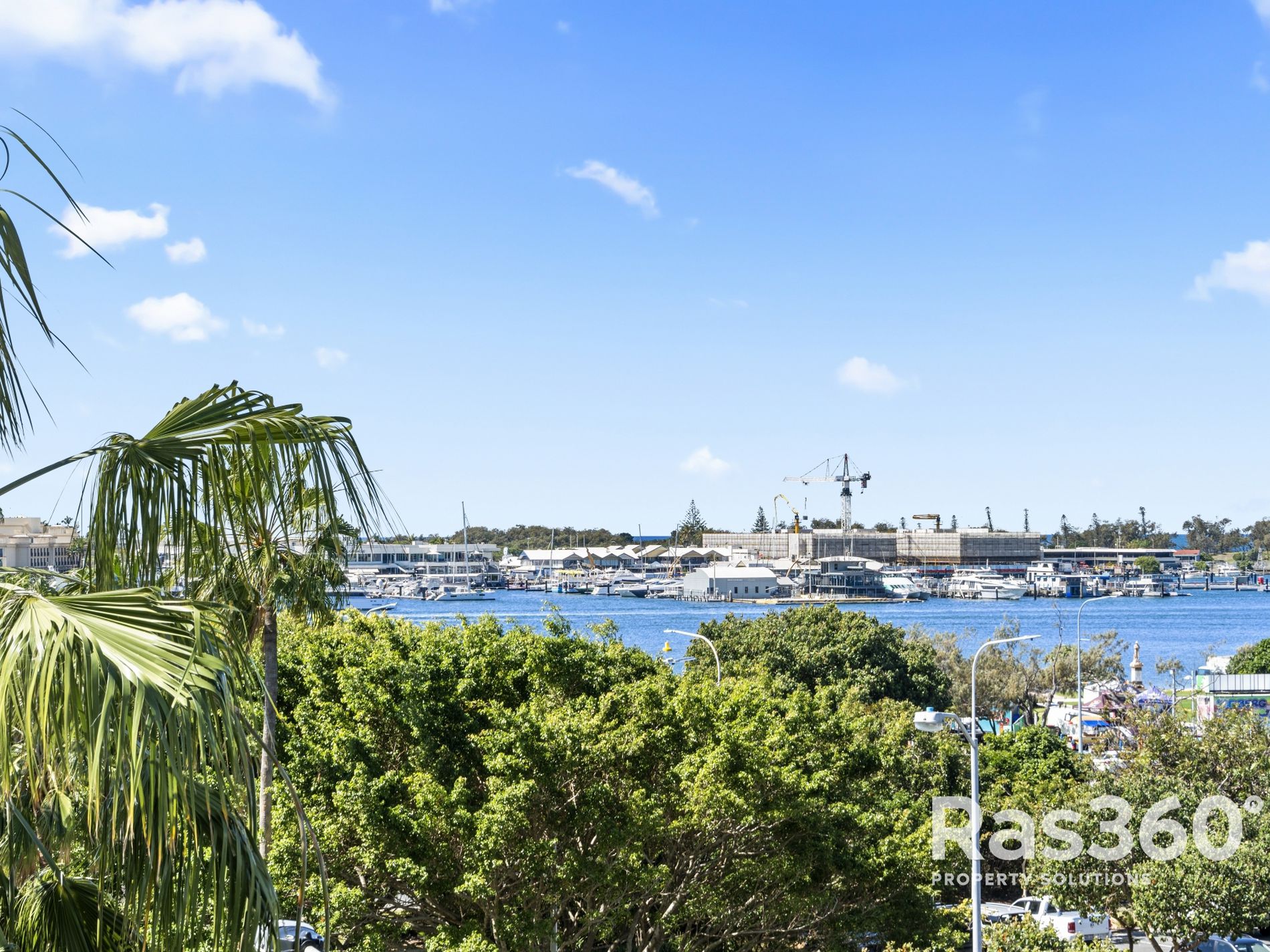 25 / 30 Marine Parade, Southport