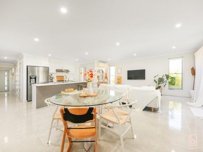 14 Adele Avenue, Wadalba