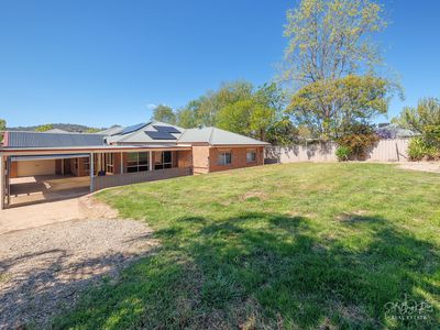 9 CLARENDON AVENUE, Wodonga