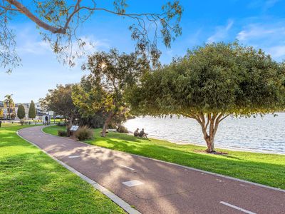 2 Desford Close, Shelley