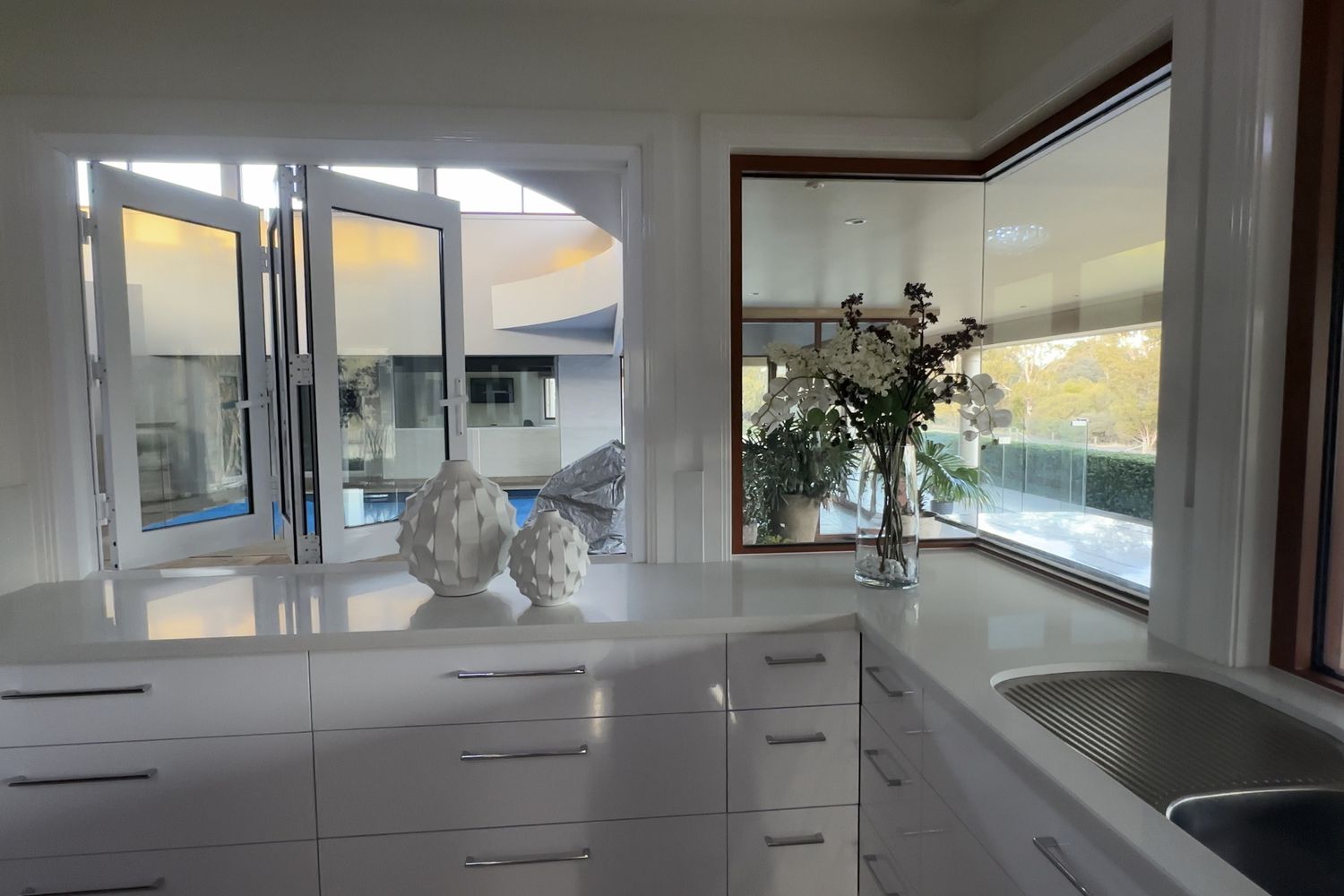 145 Barnes Boulevard, Horsham
