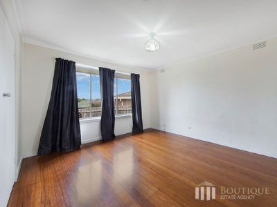 8 Thredbo Court, Dandenong North