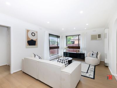 52 Windsor Crescent, Bundoora