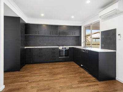 3 Holroyd Way, Boulder