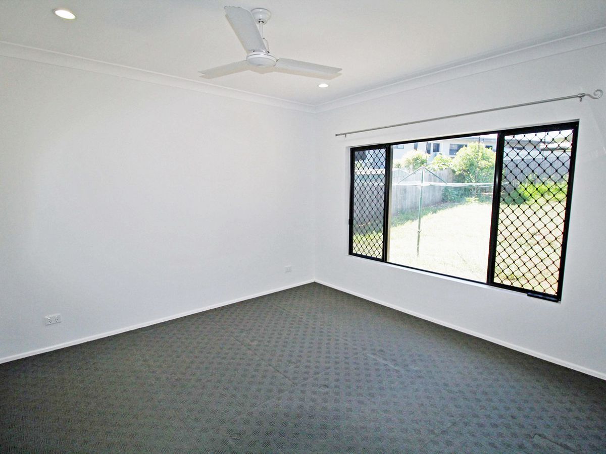40 Storer St, Atherton