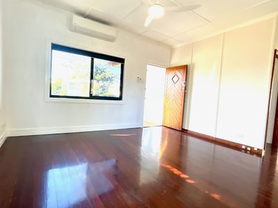 31 Shields Street, Redcliffe