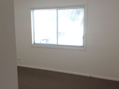 2 / 13 Parkes Street, Oak Flats