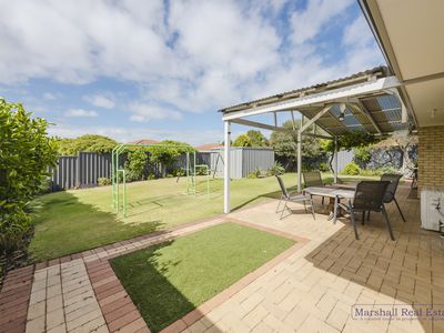 32 Thicket Circuit, Banksia Grove
