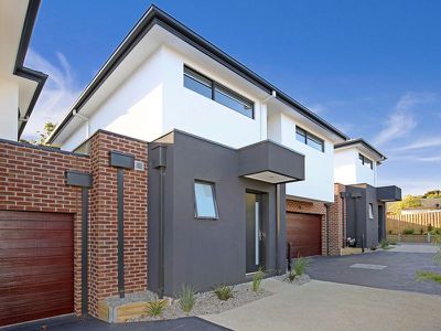 2/4 Dickens Avenue, Heidelberg Heights