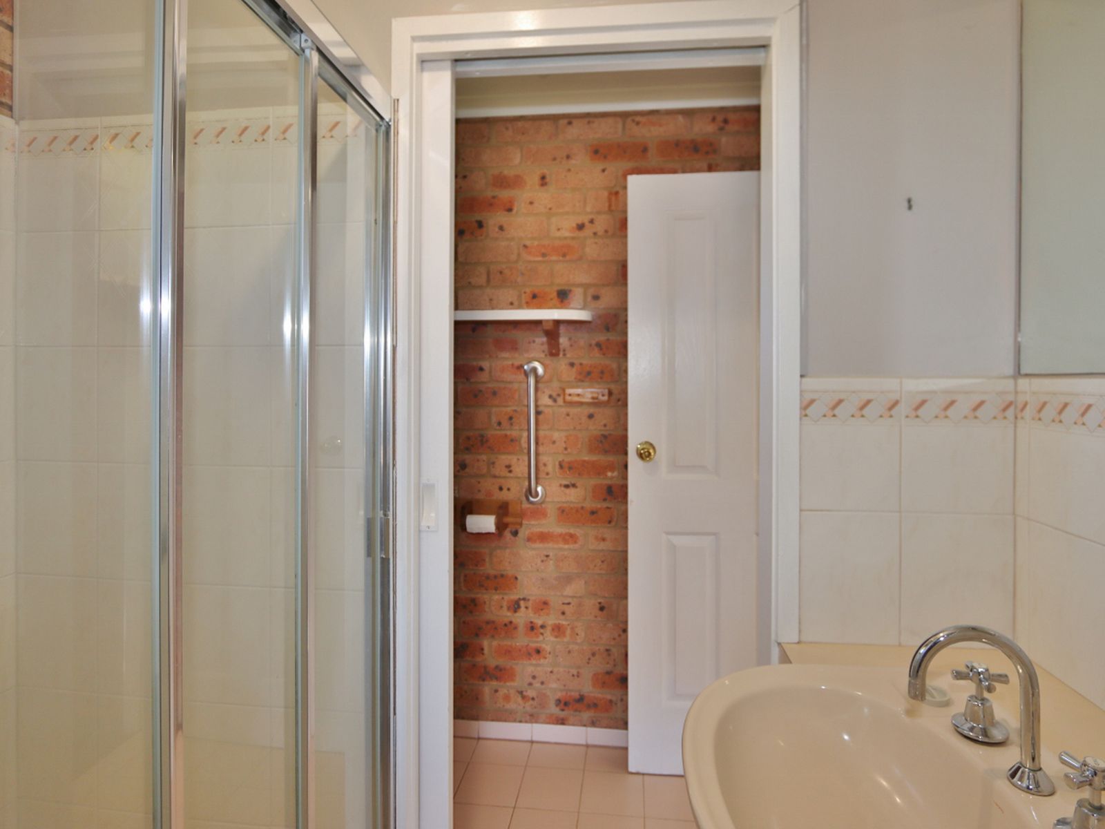 13 Andrea Street, Eden