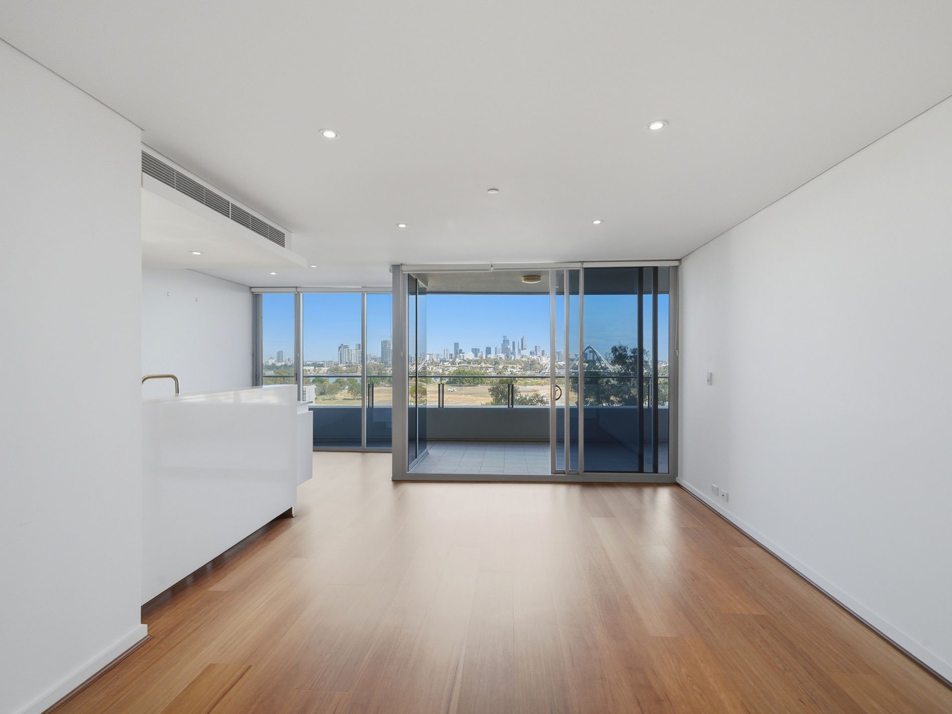 601 / 30 The Circus, Burswood