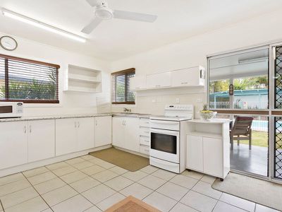 1 Orchid Street, Kinka Beach