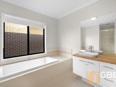 50 Sunnybank Drive, Point Cook
