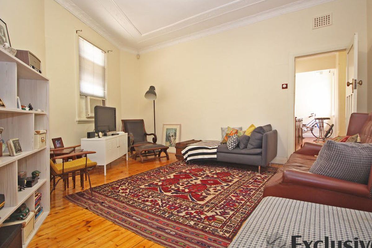 1 / 296 Lyons Road, Five Dock