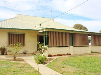 24 William St, Rutherglen