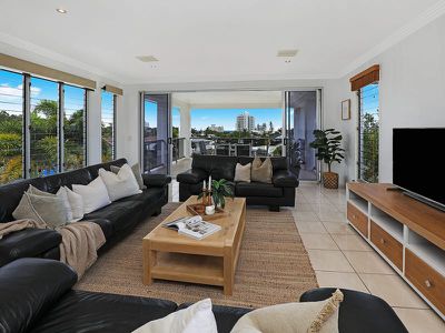 10 Crystal Waves Place, Alexandra Headland
