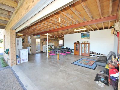 44 Lakeside Drive, Eden