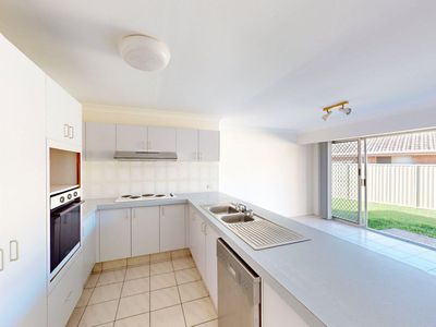 5 Ripponlea Street, Robina