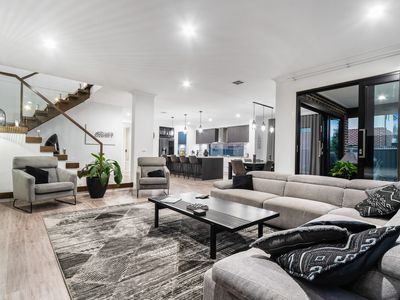 2 Eldridge Close, Botanic Ridge