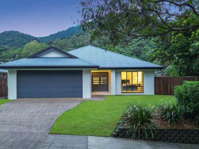 105 Gamburra Drive, Redlynch