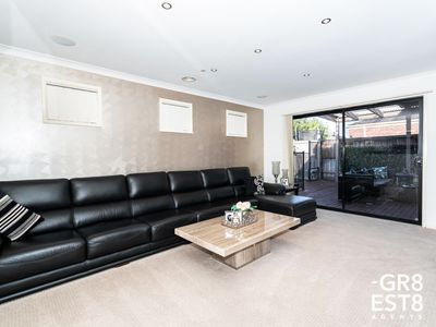 24 Von Nida Drive, Cranbourne North