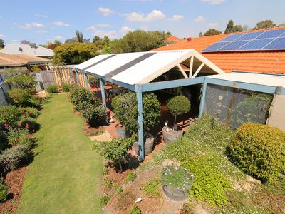 10 Woodland Dale, Canning Vale