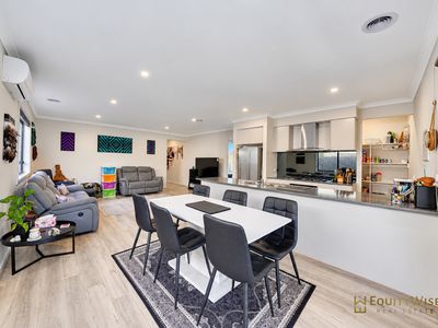 19 Sparland Street, Manor Lakes