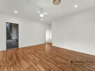 1-3 Sassafras Close, Woodhill