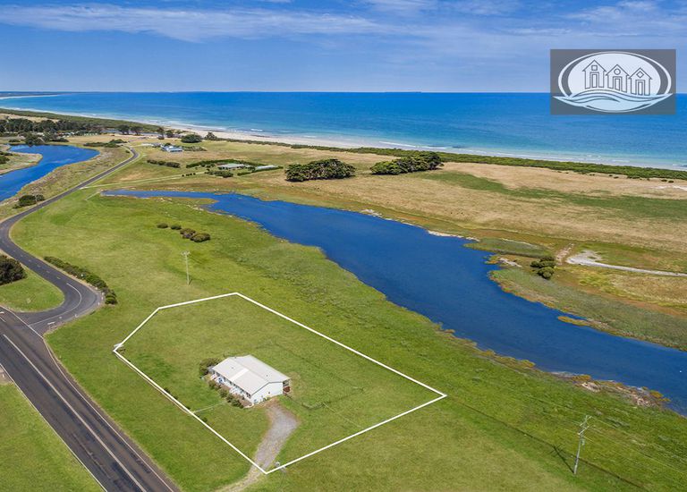 8095 Princes Highway, Narrawong