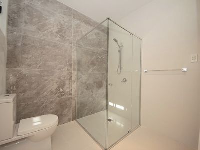 64A Lough Avenue, Guildford