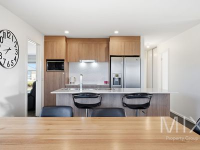 82 Menin Drive, Brighton
