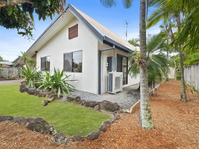 6 Walnut Street, Holloways Beach