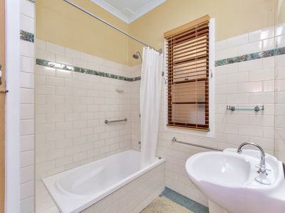 27 Crown Street, Silkstone