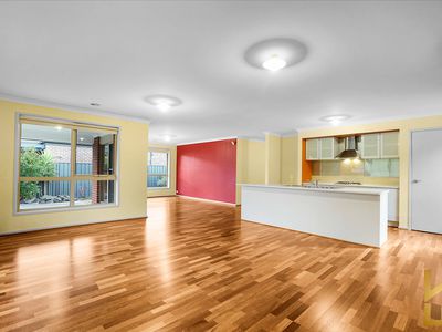 1194 Ison Road, Manor Lakes