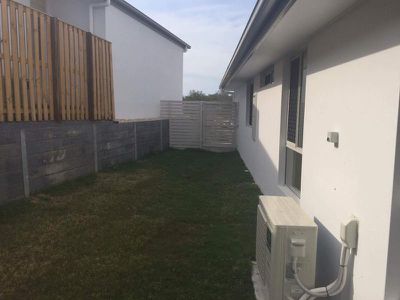 1 / 23 Apple Berry Avenue, Coomera