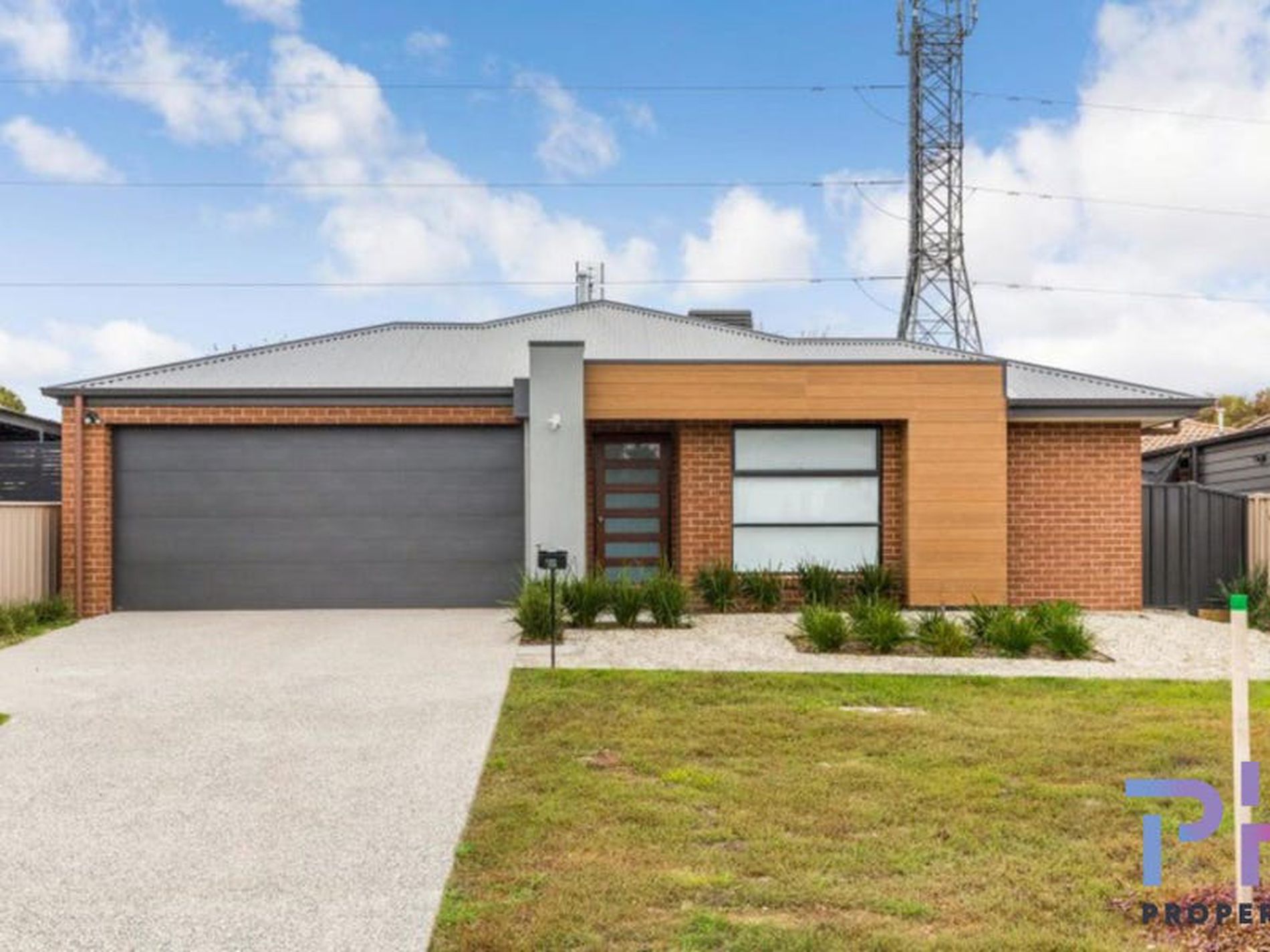 1B Whittaker Street, Quarry Hill PH Property