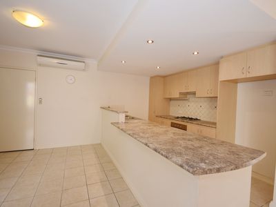 2 / 8 Hillcrest Road, Kewdale
