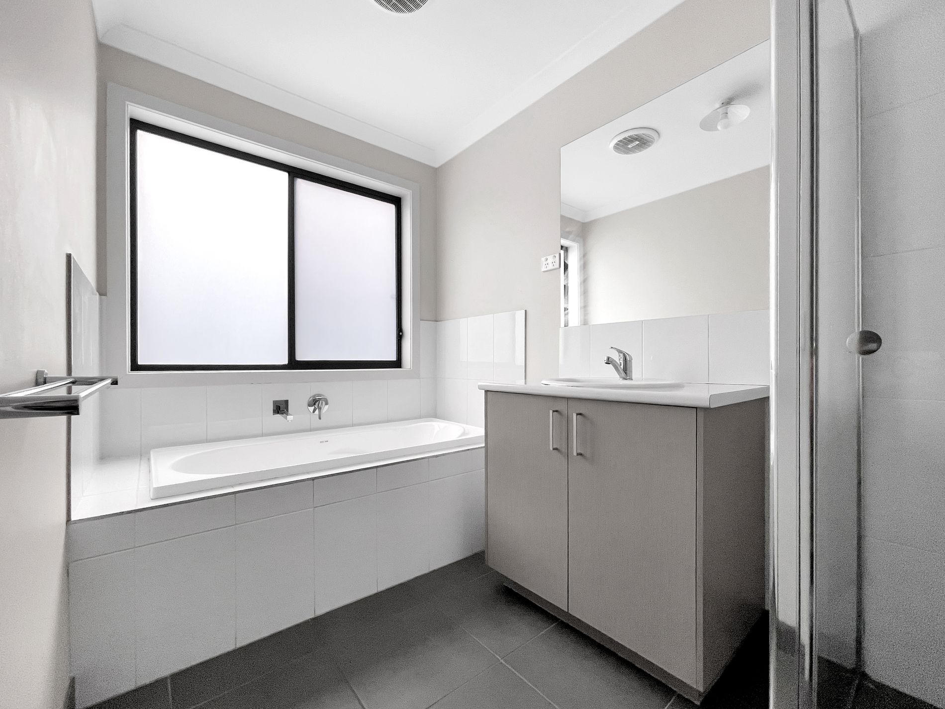 40 Elmtree Cres, Clyde North