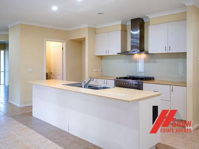 3 Lancefield Drive, Caroline Springs