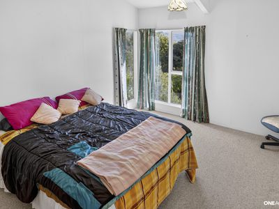 129 Gloaming Hill, Titahi Bay