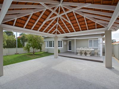 242 St Brigids Terrace, Doubleview