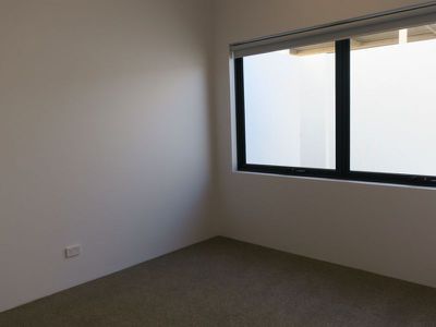 2 / 32 Birchley Crescent, Balga