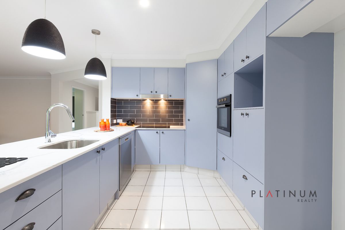 141 Santa Cruz Boulevard, Clear Island Waters