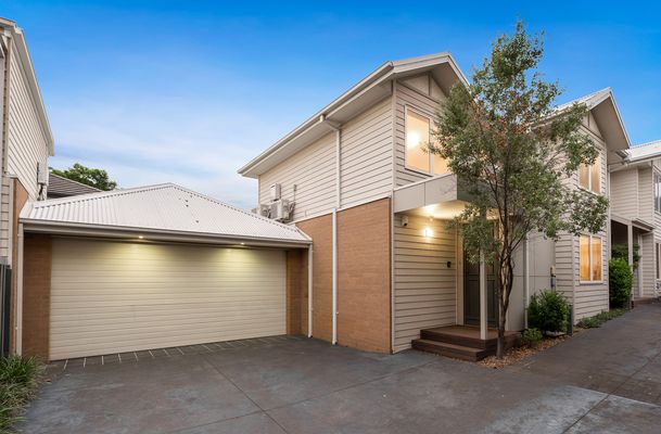 2 / 158 Spencer Street, Essendon