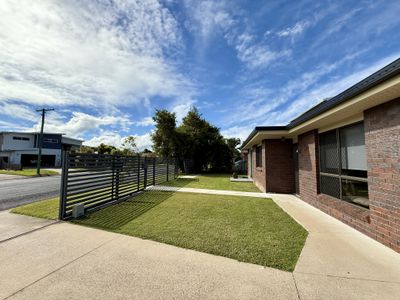 24 South Street, Urangan