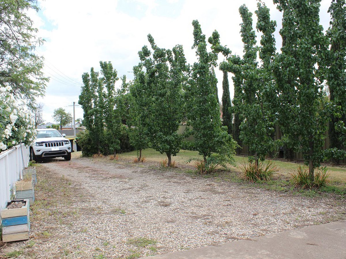 1 Meadows Avenue, Benalla